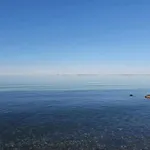 4 Person In